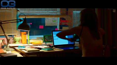 Karoline Herfurth Nude Pictures Onlyfans Leaks Playboy Photos Sex Scene Uncensored