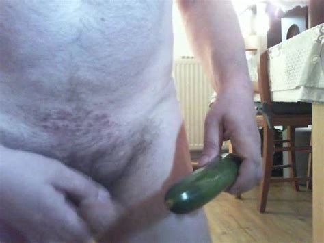 Courgette En Cul Et Bouche Zucchini In Ass And Mouth Xhamster