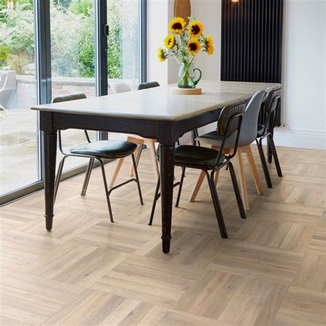 Buy Polyflor Camaro Naked Blond Oak Parquet LPQ2257