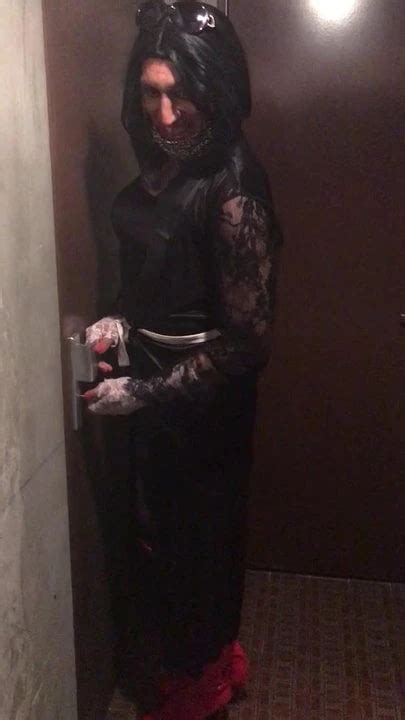 Lea Sucks In The Cellar Shemale Amateur Amateur Porn Feat Lea La Chienne Xhamster