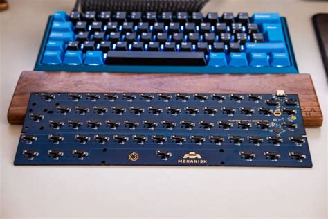 Mekanisk Iso Hot Swap Pcb Mit Carbon Fiber Plate Foam Gebraucht In K Ssnacht Am Rigi F R