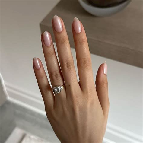 Short Nude Nail Ideas That Are Anything But Basic