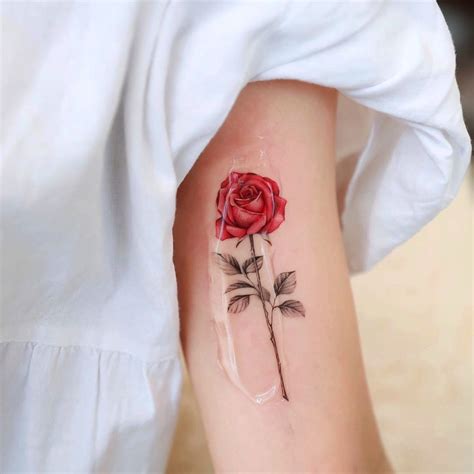 Significado Da Tatuagem De Rosa E Muitas Inspira Es Blog Tattoo Me