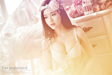 Mỹ nhân mượn vải trong suốt để khoe thân nóng bỏng Nude Nghệ Thuật Ảnh Nude Nghệ Thuật