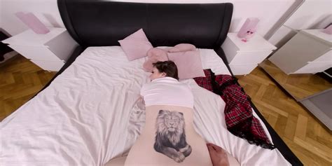 Maya Labella Curvy Girl Gives You Her Asshole To Fuck