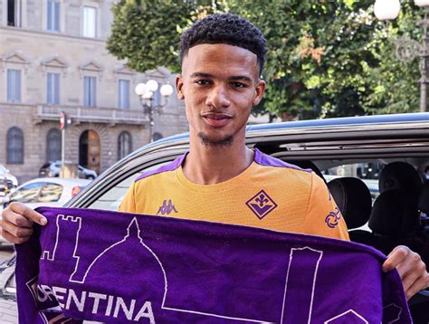 Fiorentina Guaio Richardson Lesione Di 2 Grado Al Soleo