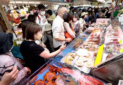 「沖縄の台所」リニューアル 1年遅れで 毎日新聞