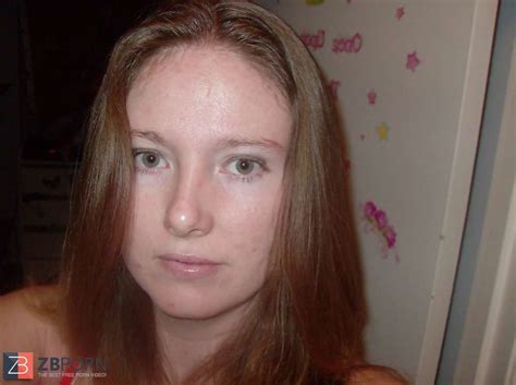 Homemade Housewife ZB Porn