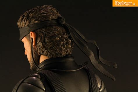 Hot Toys Recensione Di Naked Snake Sneaking Suit Ver Da Metal Gear Solid 3 Itakon It