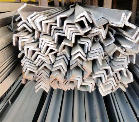 L Shaped Mild Steel Ms Angle For Fabrication Size 25 Inch To 75 Inch