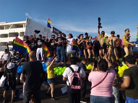 Marchan Por El Orgullo Gay En Mazatl N Luz Noticias