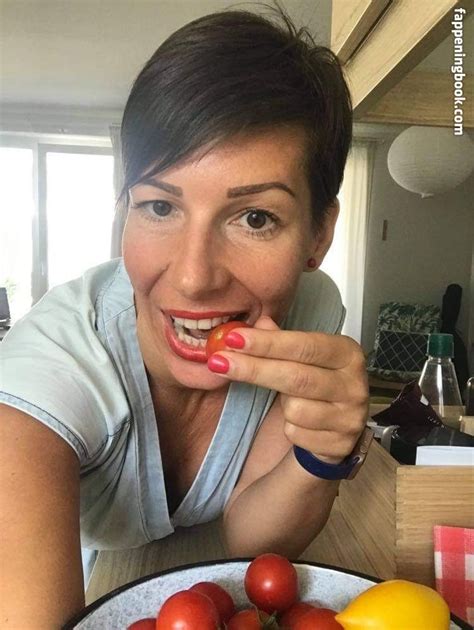 Kat Haze Kat Haze Nude OnlyFans Leaks Fappening FappeningBook