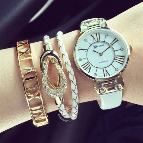 Classic bangle style watch (2 colors) - Imsmistyle