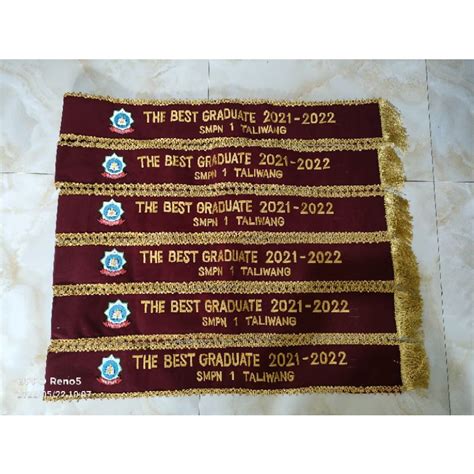 Jual Selempang Wisuda Bludru Renda Rumbai Baris Logo Bordir Nama