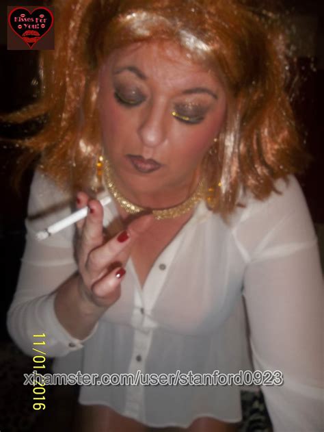 MILF GIVES BLOWJOB 73 Pics XHamster