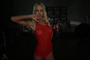 Clothing Shoulder Thigh Blond Muscle Porn Pic