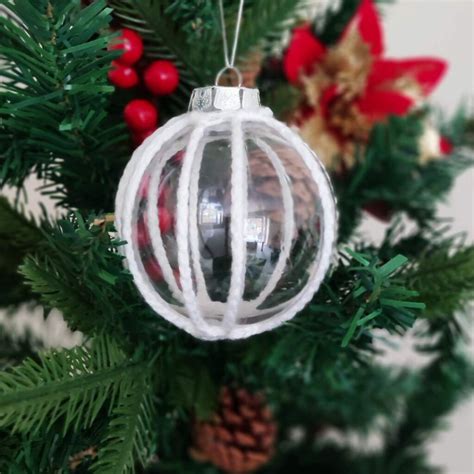 30 Minutes Crochet Baubles Pattern - Fosbas Designs
