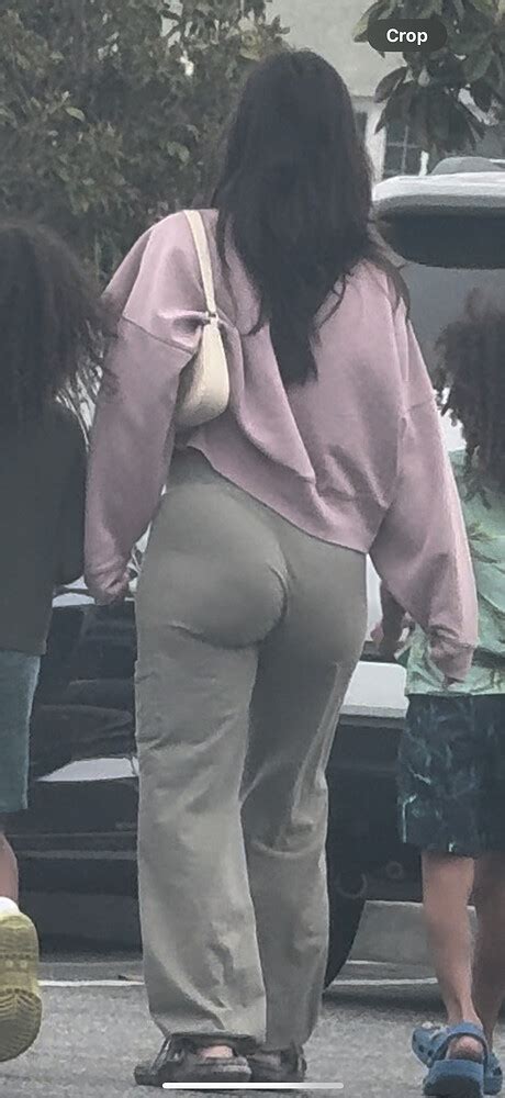 Insane Fat Asian Milf Ass Spandex Leggings Yoga Pants Forum