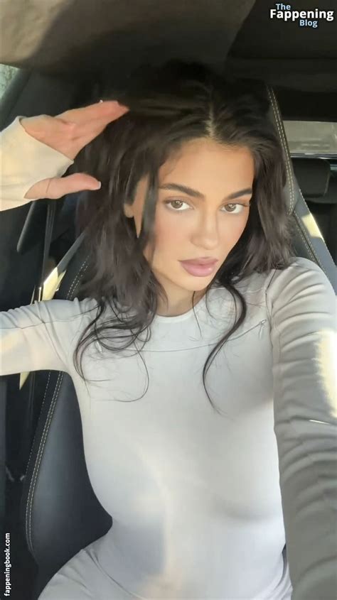 Kylie Jenner Nude OnlyFans Leaks Fappening Page 4 FappeningBook