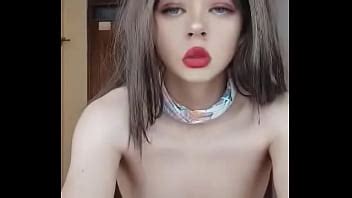 Il Ricco Culo Trans Bianco Lascia Che Il Patrigno Si Masturbi XVIDEOS