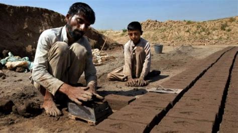 O Que E Escravidao Moderna - 5 exemplos da escravidão moderna, que atinge mais de 160 mil ...