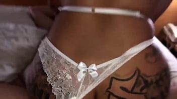 NOVINHO DA MINHA RUA ARREBENTOU MEU CUZINHO XVIDEOS