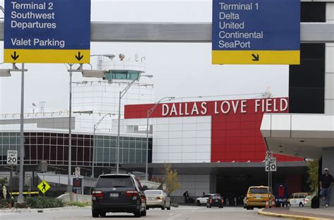 Flooded Dallas Love Field Parking Spots Closed Indefinitely Texas