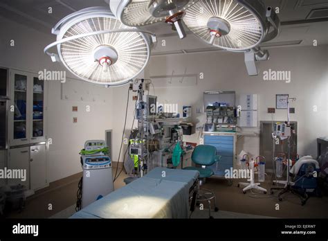 Operating Room Hi Res Stock Photography And Images Alamy