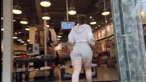 Good Ass On This Babe Grey Shorts Not Oc Short Shorts Volleyball Forum