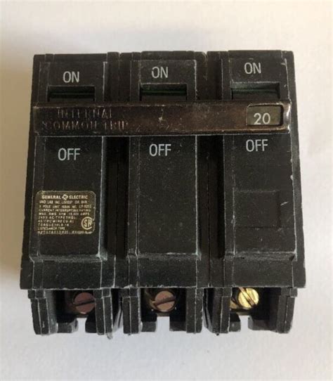 Ge General Electric Thql Circuit Breaker P A V Thql