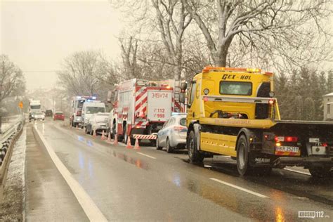 Zderzenie trzech samochodów na DK19