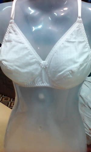 Bra At Best Price In Tirupur Tamil Nadu Ombis Clothing Company