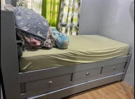 Single bed with drawers and pullout on Carousell