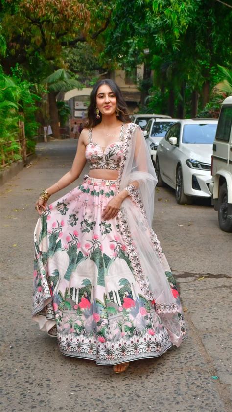 Simrat Kaurs Feet
