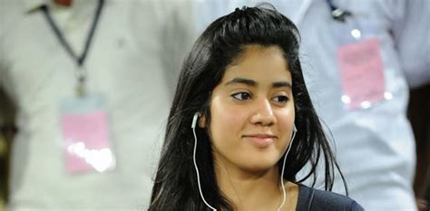 Jhanvi Kapoor In Sairat Remake Avs Tv Network Bollywood And
