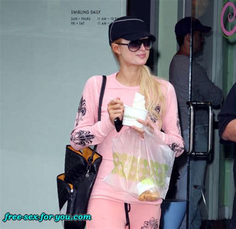 Paris Hilton Posing Naked And Flashing Pussy Paparazzi Photos Porn Pictures XXX Photos Sex