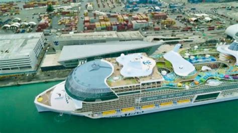 See How Biggest Cruise Ship In History Arrives In Miami Florida