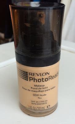 It S Spelled With A Y Review Swatches Revlon Photoready Airbrush Foundation In Nude Vs