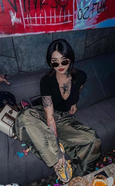 Nổi tiếng năm trước hot girl xăm trổ người Việt giờ ra sao Báo Tri thức Cuộc sống