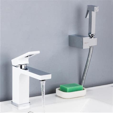 Смеситель с гигиеническим душем Gappo G17-8 G1017-1