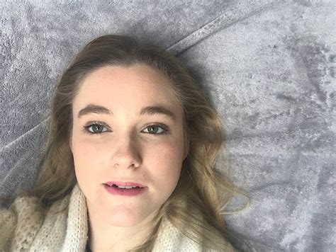 Un maquillage nude pour les fêtes Comme On Est