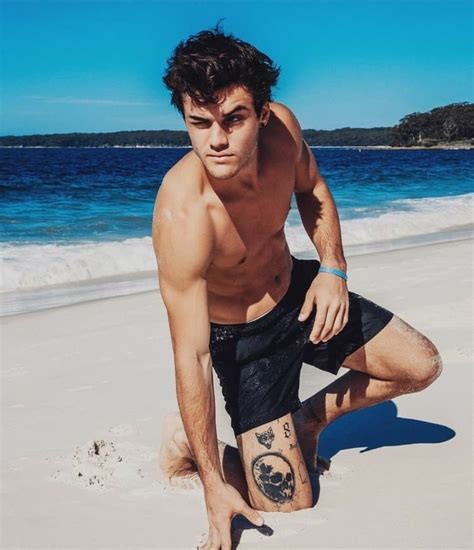 Nude Do Youtuber Americano Ethan Dolan Volume Na Cueca