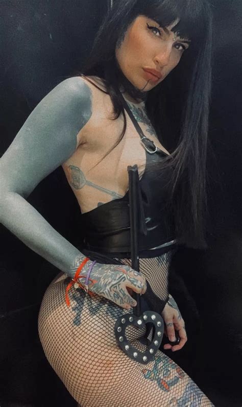 All The Goth Girls Wear Fishnets Nudes Fishnets Nude Pics Org