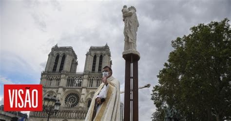 Vis O Papa Aceitou A Ren Ncia Do Arcebispo De Paris