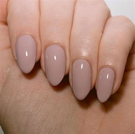 25 Perfect Nude Nails For Every Occasions Emerlyn Closet