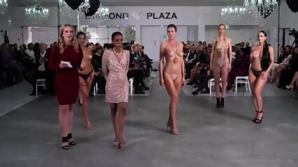 Isis Fashion Awards Part Nude Accessory