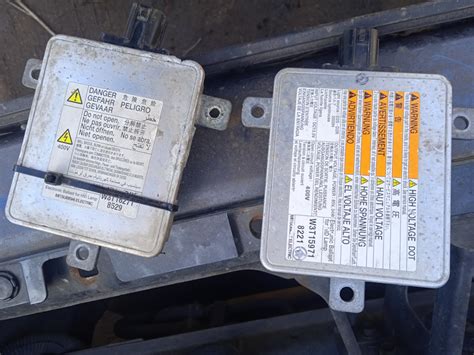 Правый розжиг ксенона. 2 — Mitsubishi Pajero (4G), 3,2 л, 2008 года ...