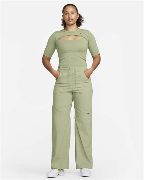 Nike Sportswear Essentials Women S Woven High Rise Trousers Nike Uk