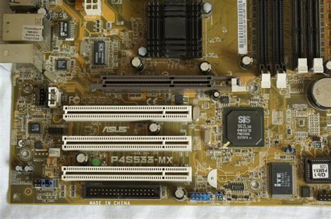 Asus P4S533-MX S478