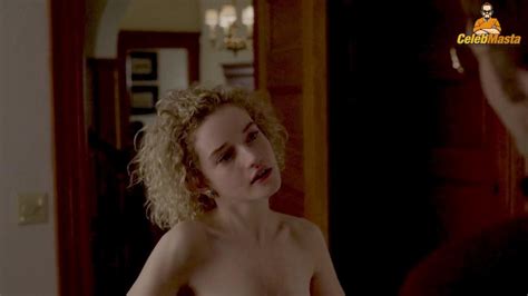 Julia Garner Nude Photos Videos Celeb Masta